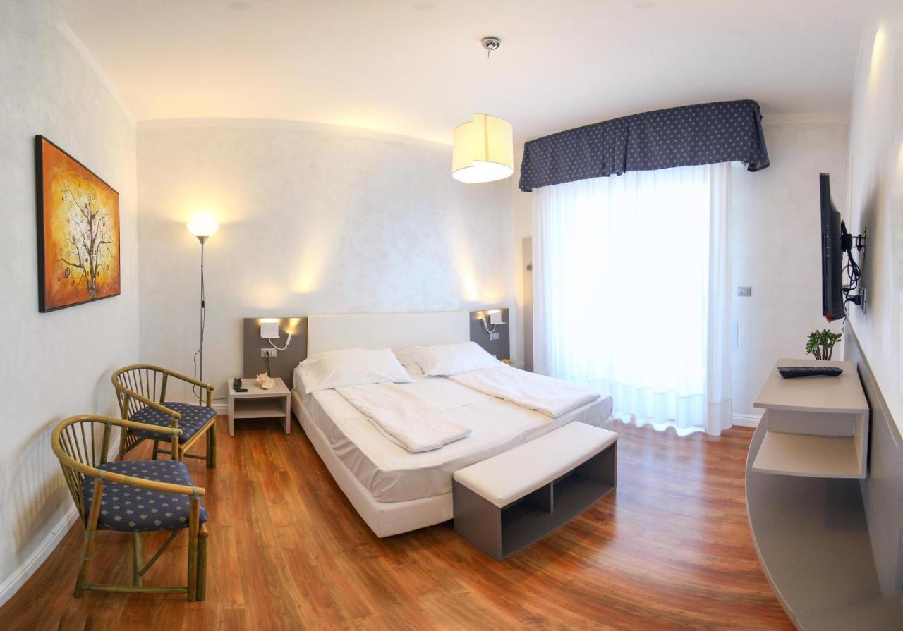 Grand Hotel Esplanada Bibione Exterior foto