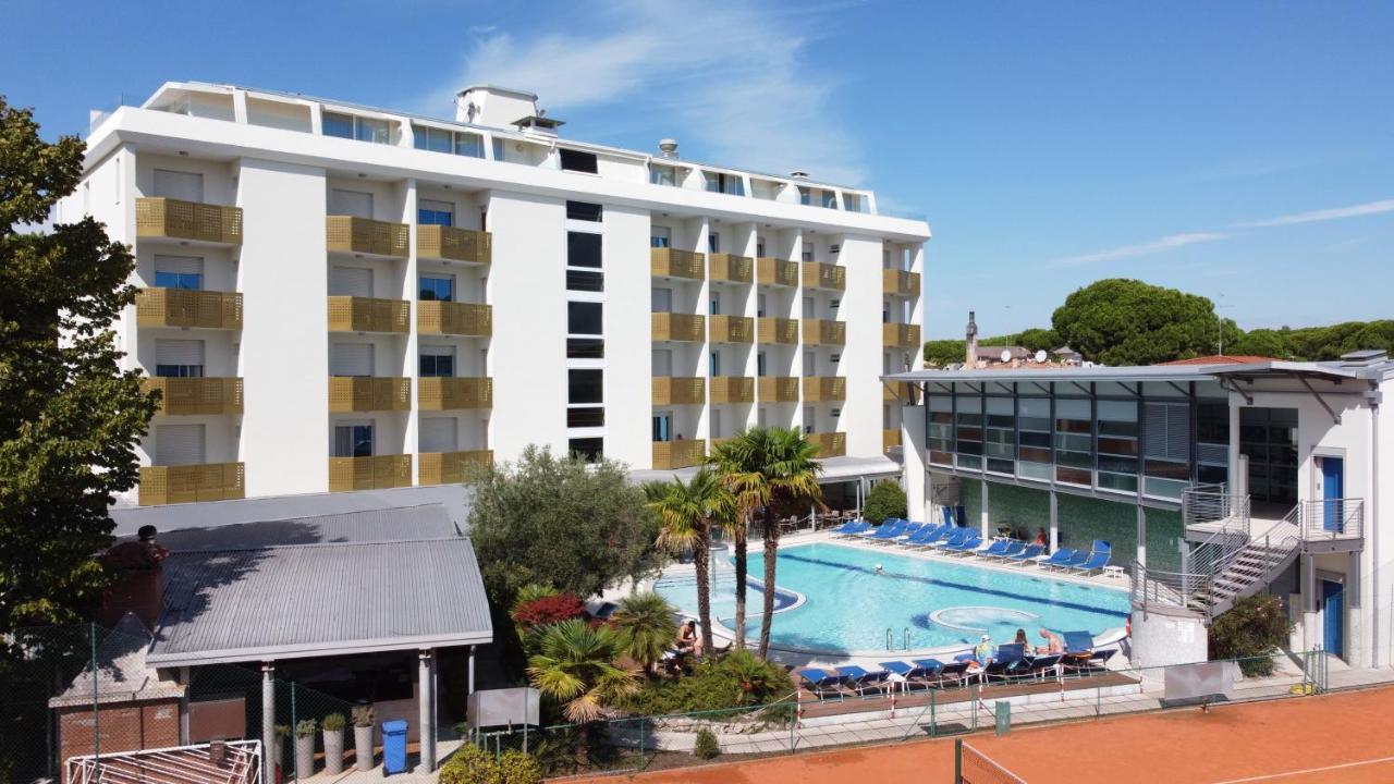 Grand Hotel Esplanada Bibione Exterior foto